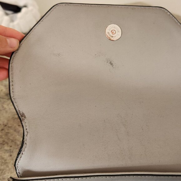 Mackage Cody crossbody purse - Picture 3 of 5